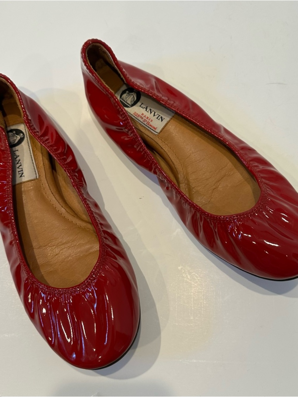 Lanvin Red Patent Leather Scrunch Ballet Flats - Picture 2 of 9